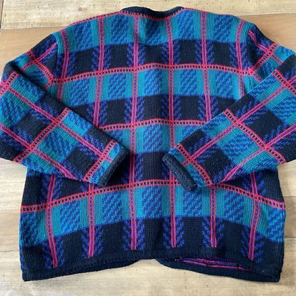 Vintage 1990s Tally-Ho Plaid Cardigan- size Large - Picture 6 of 6
